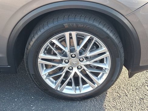 Certified 2024 Acura MDX SH-AWD w/ Advance Package image 8