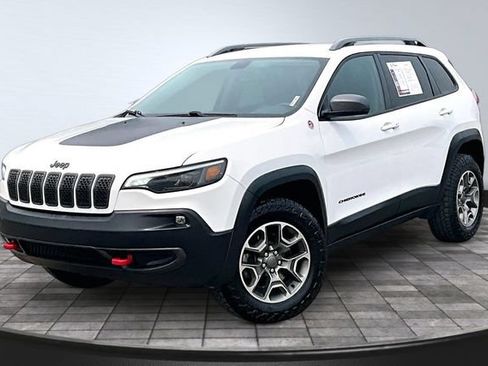 Used 2020 Jeep Cherokee Trailhawk w/ Comfort/Convenience Group AWD/4WD image 3