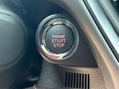 New 2025 Subaru Crosstrek 2.5i Limited image 32