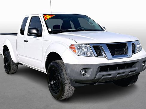 Used 2015 Nissan Frontier S w/ S Preferred Package image 10