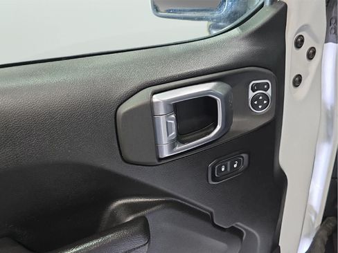 Used 2023 Jeep Wrangler Unlimited Sport AWD/4WD image 9
