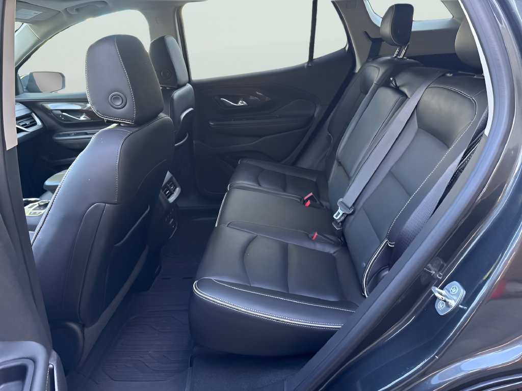 Used 2019 GMC Terrain Denali w/ Advanced Safety Package AWD/4WD image 9