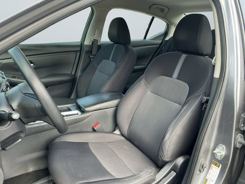 Used 2024 Nissan Sentra SV FWD image 8