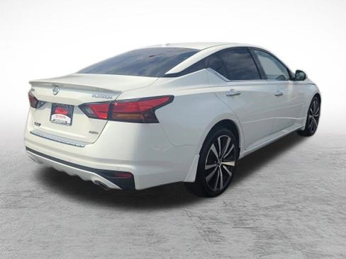 Used 2022 Nissan Altima 2.5 Platinum AWD/4WD image 8