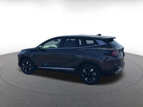 Used 2026 Kia Sportage LX AWD/4WD image 8