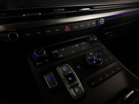 Used 2025 Hyundai Palisade Calligraphy AWD/4WD image 19