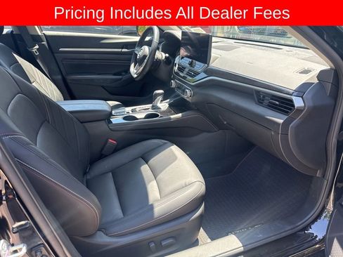 Certified 2023 Nissan Altima 2.5 SR w/ SR Premium Package AWD/4WD image 7