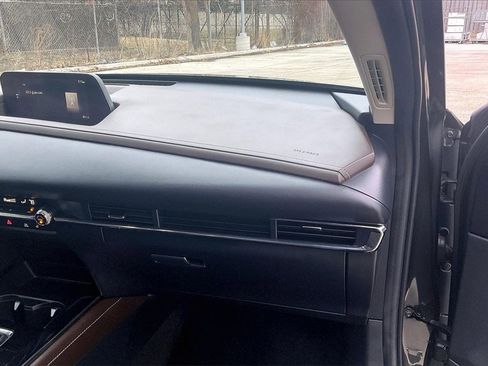 Certified 2023 MAZDA CX-30 2.5 Turbo w/ Premium Plus Pkg image 16