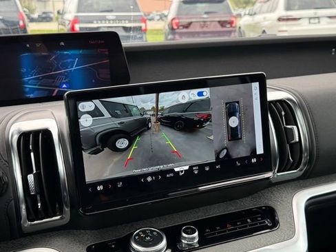 Certified 2025 Ford Expedition Tremor AWD/4WD image 5