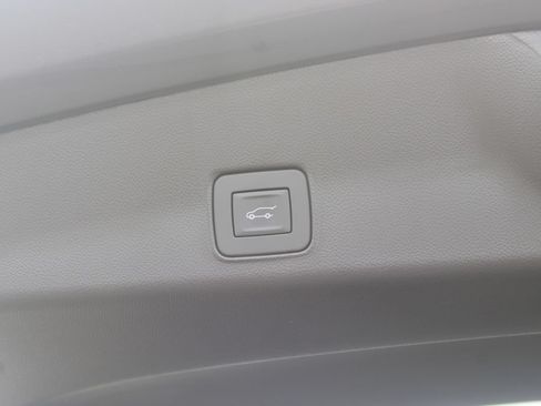 New 2026 Chevrolet TrailBlazer RS w/ Convenience Package FWD image 19