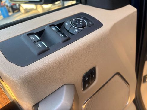 Used 2015 Ford F150 Lariat w/ Equipment Group 502A Luxury image 12