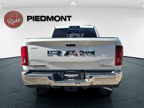 Used 2026 RAM 3500 Laramie AWD/4WD image 6