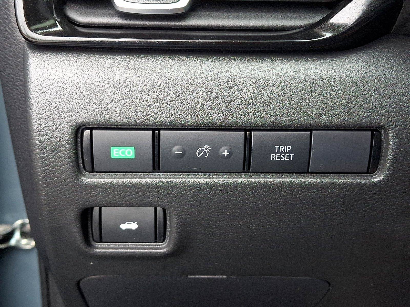 Used 2024 Nissan Sentra SV w/ SV Premium Package FWD image 27
