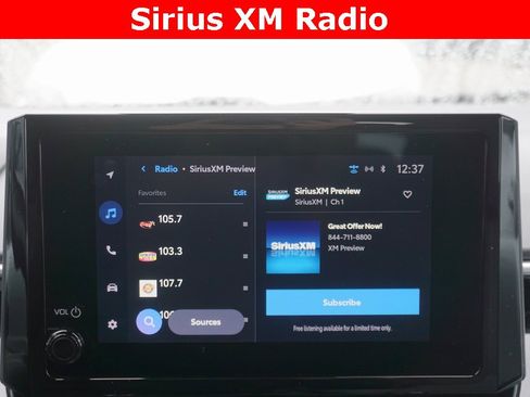 Used 2023 Toyota Corolla SE image 9