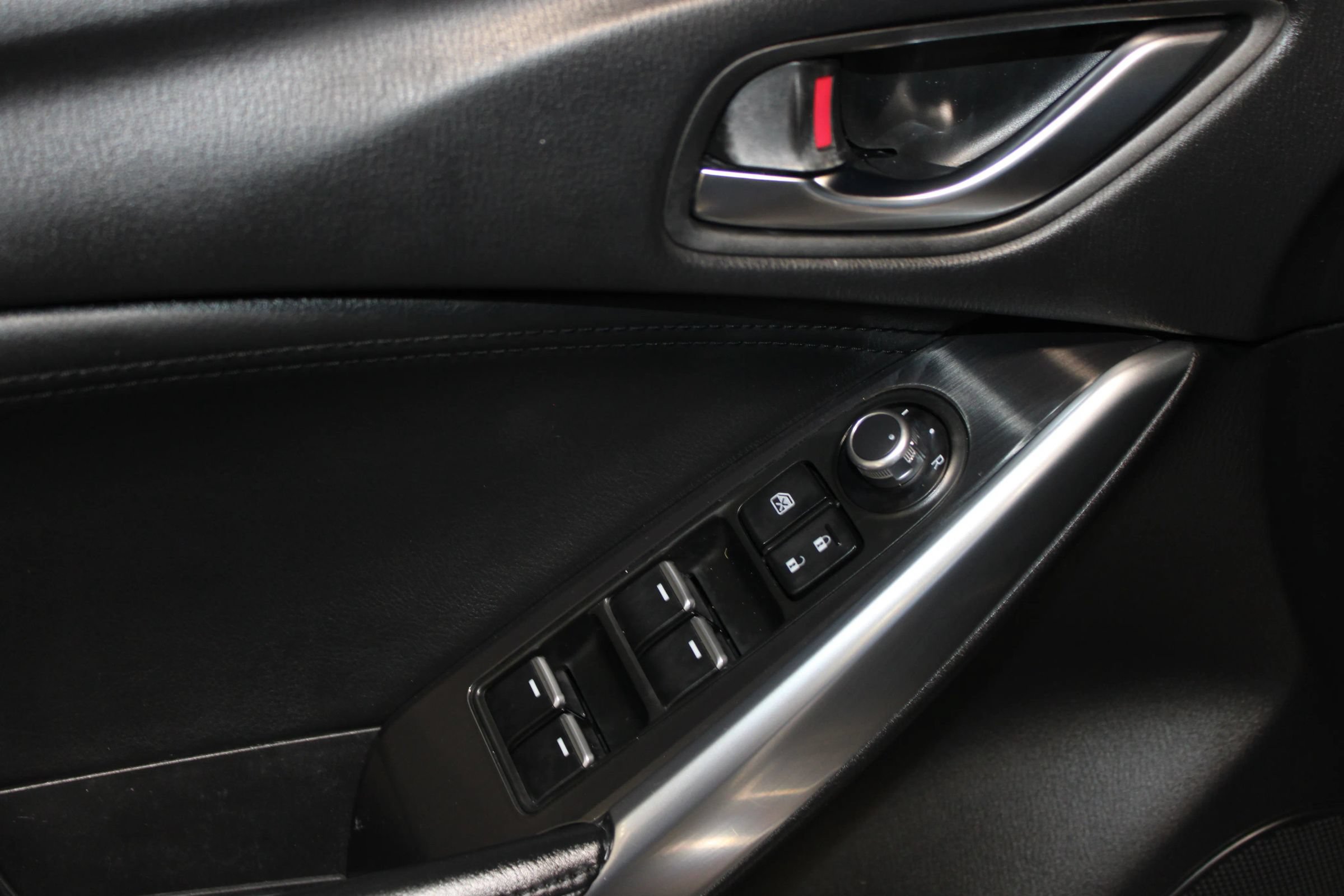 Used 2016 MAZDA MAZDA6 Touring FWD image 9