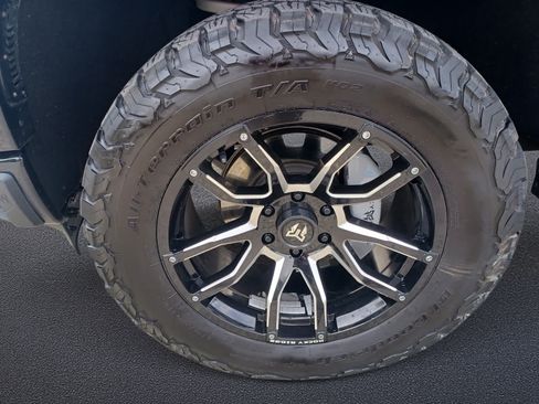 Used 2022 Chevrolet Silverado 1500 RST AWD/4WD image 24