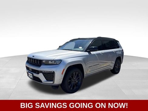 New 2026 Jeep Grand Cherokee L Limited AWD/4WD image 4