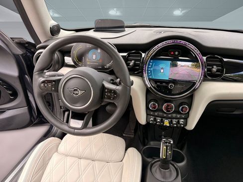 Used 2024 MINI Cooper SE image 23