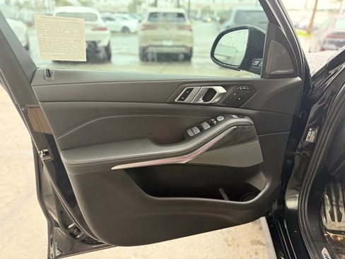 Used 2023 BMW X7 xDrive40i w/ M Sport Package image 8