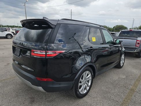Used 2018 Land Rover Discovery HSE image 3