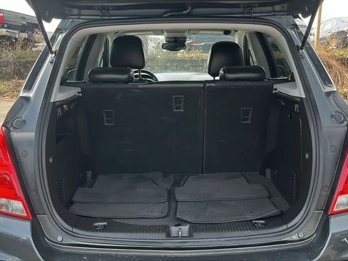 Used 2017 Chevrolet Trax LT w/ LT Convenience Package image 30