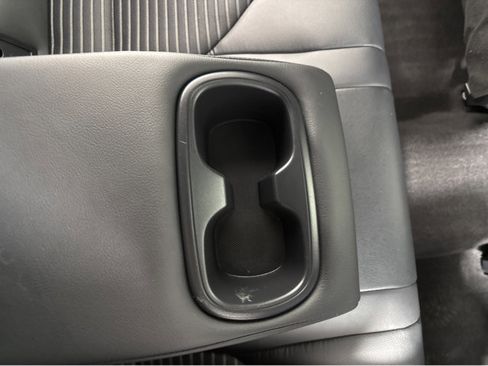 Used 2024 Toyota Camry SE image 35