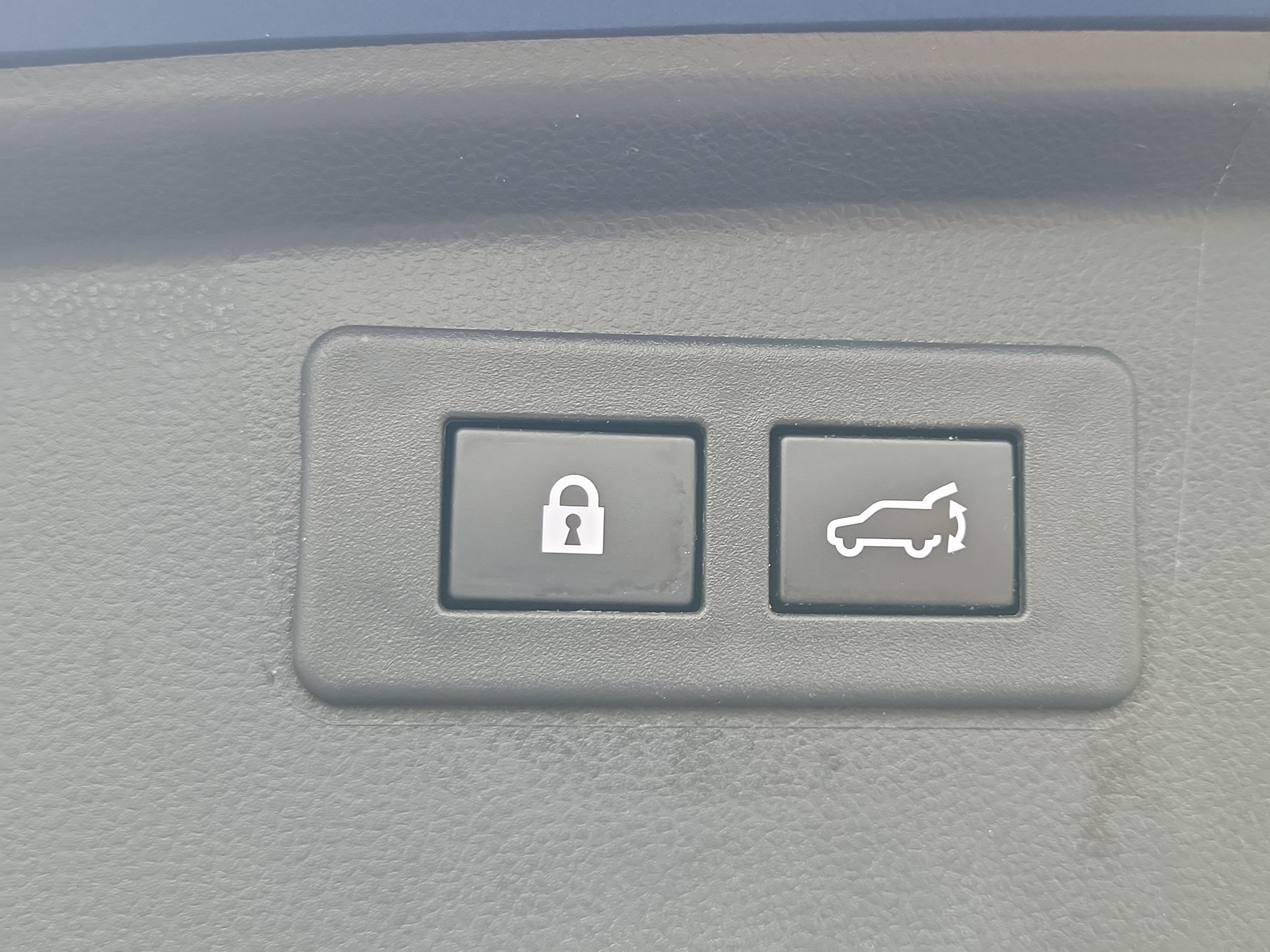 Certified 2021 Subaru Outback Touring XT AWD/4WD image 8
