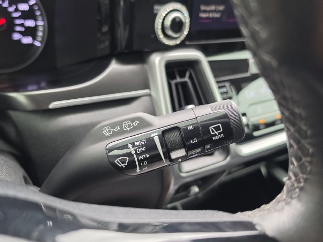 Used 2022 Kia Sorento S FWD image 22