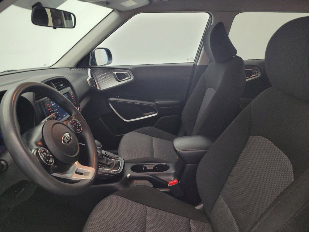 Used 2020 Kia Soul LX FWD image 17