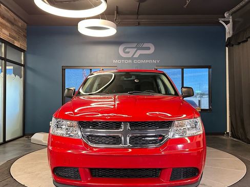 Used 2020 Dodge Journey SE FWD image 8