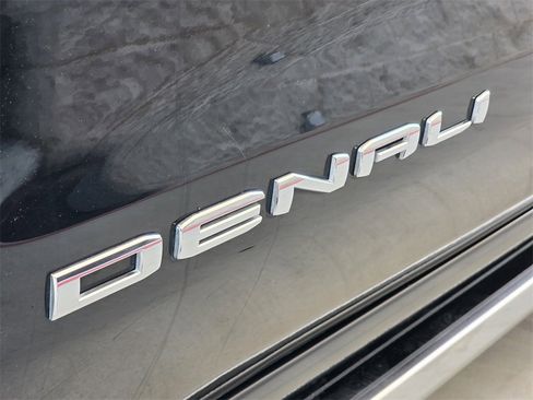 Used 2022 GMC Sierra 1500 Denali w/ Technology Package image 8