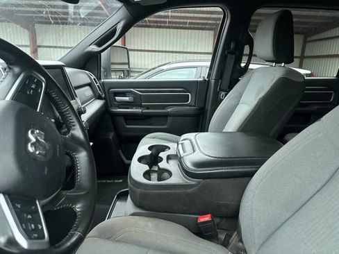 Used 2024 RAM 2500 Big Horn AWD/4WD image 5