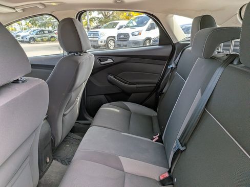 Used 2013 Ford Focus SE image 14