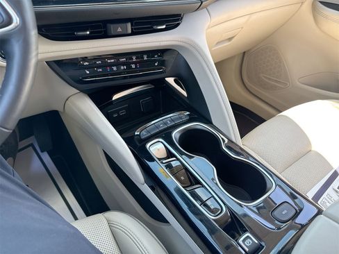 Used 2023 Buick Envision Essence image 15