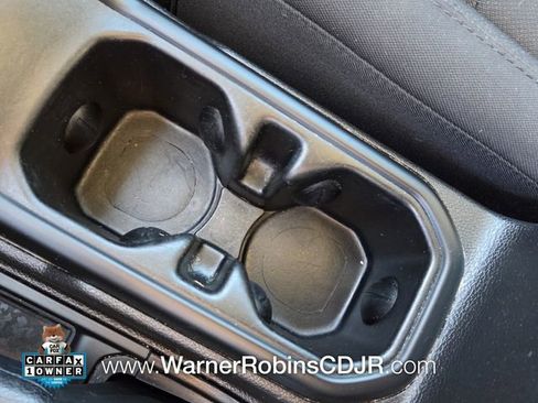 Used 2022 Jeep Wrangler Sport AWD/4WD image 23