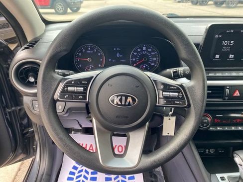 Used 2019 Kia Forte LXS FWD image 14