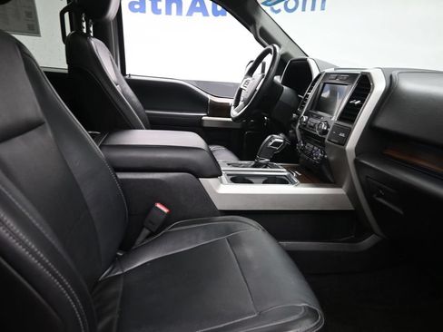 Used 2017 Ford F150 Lariat w/ Equipment Group 501A Mid AWD/4WD image 9