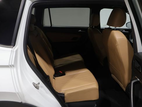 Used 2022 Volkswagen Tiguan SE AWD/4WD image 20