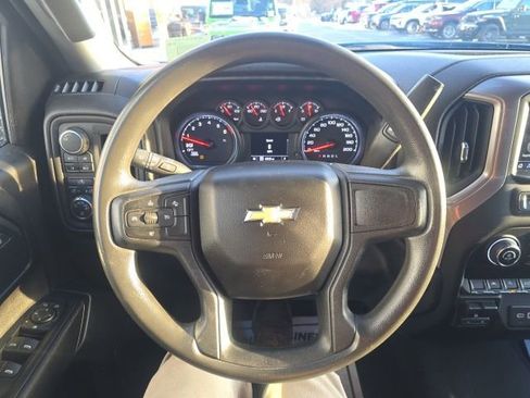 Used 2023 Chevrolet Silverado 1500 Custom image 15