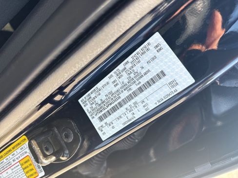 Used 2023 Ford F150 Lightning XLT image 37