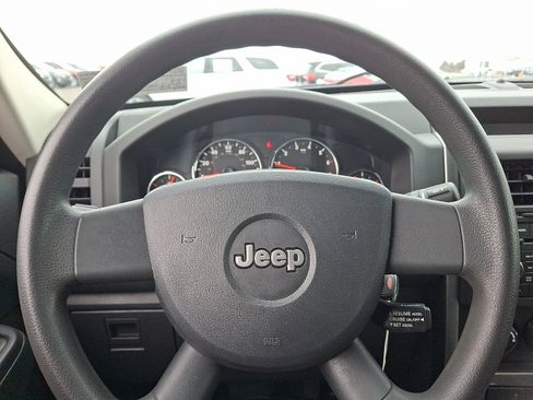 Used 2010 Jeep Liberty Sport w/ Popular Equipment Group image 17