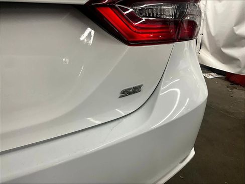 Used 2024 Toyota Camry SE image 27