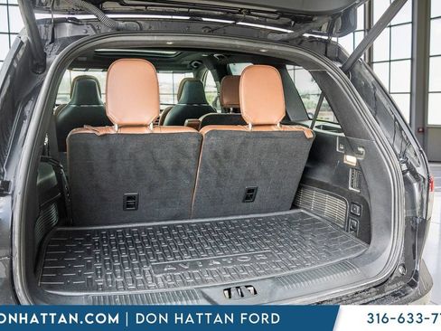 Used 2023 Lincoln Aviator Reserve w/ Equipment Group 201A AWD/4WD image 34