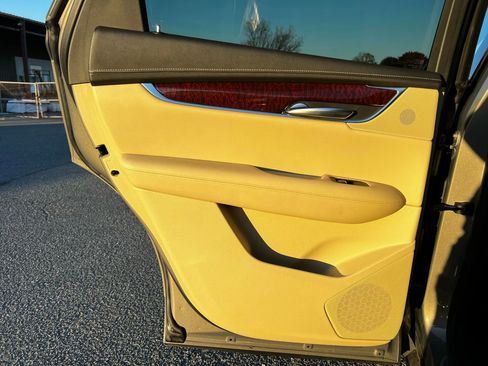 Used 2018 Cadillac XT5 Luxury w/ Driver Awareness Package image 20