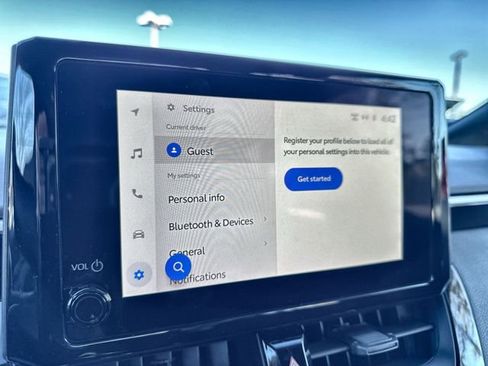 Used 2025 Toyota Corolla SE image 25