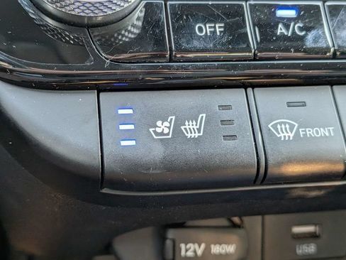 Certified 2024 Hyundai Elantra Limited FWD image 26