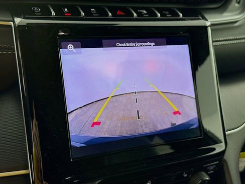 New 2025 Jeep Grand Cherokee Laredo image 43