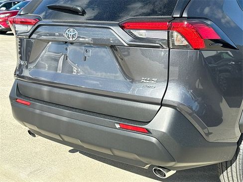 New 2025 Toyota RAV4 XLE image 5