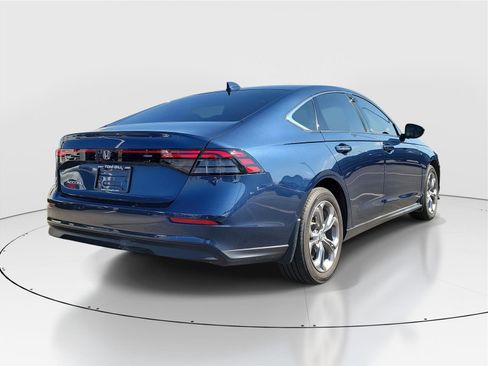 Used 2024 Honda Accord EX image 4