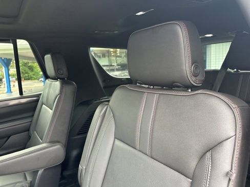 Used 2022 Chevrolet Tahoe RST w/ Sport Performance Package image 38